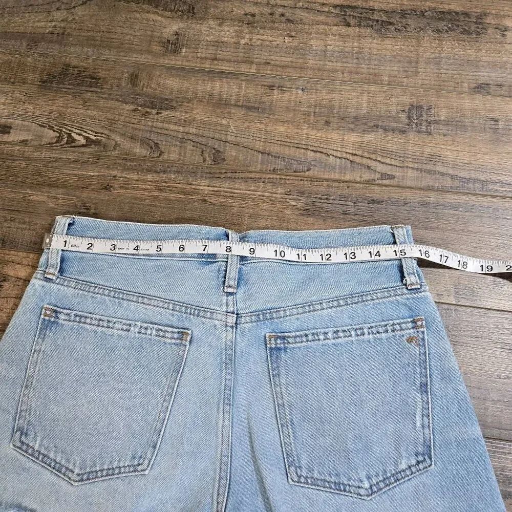 Madewell Relaxed Denim Shorts size 26 cut off light blue wash button closure - Picture 7 of 9